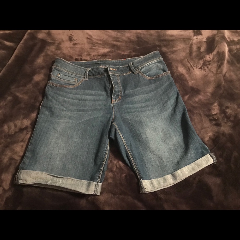 Size 12, Faded Glory shorts
